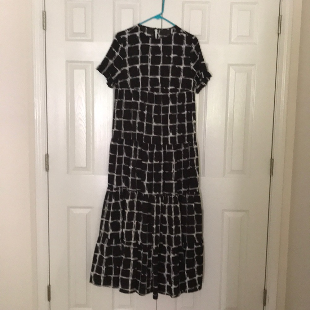 Black and white Maxi dress with tiered skirt